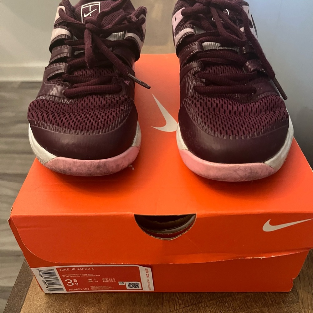 Nike Jr. Vapor slightly used
